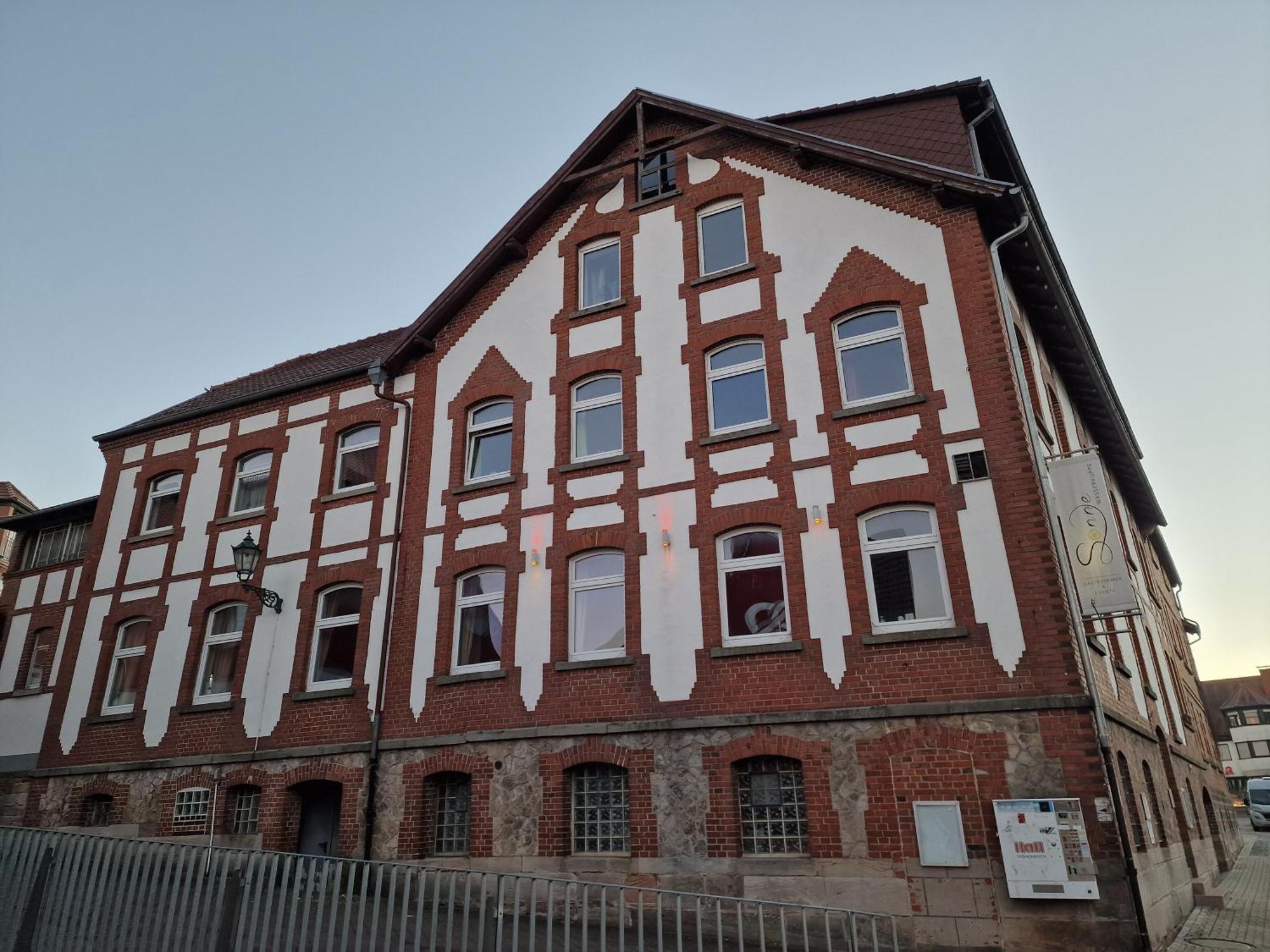 Zur Sonne "Gasthaus-Bar-Events" Poppenhausen Exterior foto