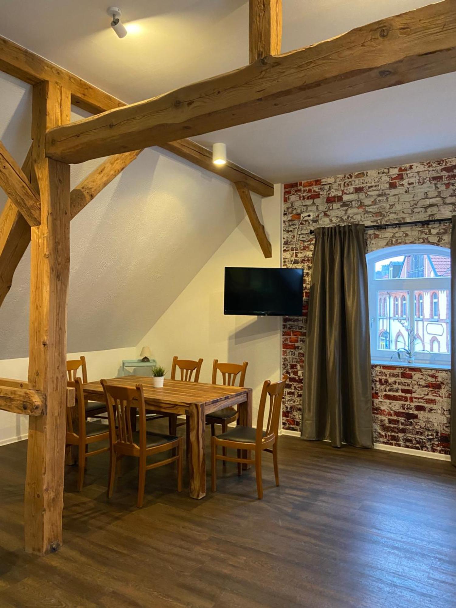 Zur Sonne "Gasthaus-Bar-Events" Poppenhausen Exterior foto